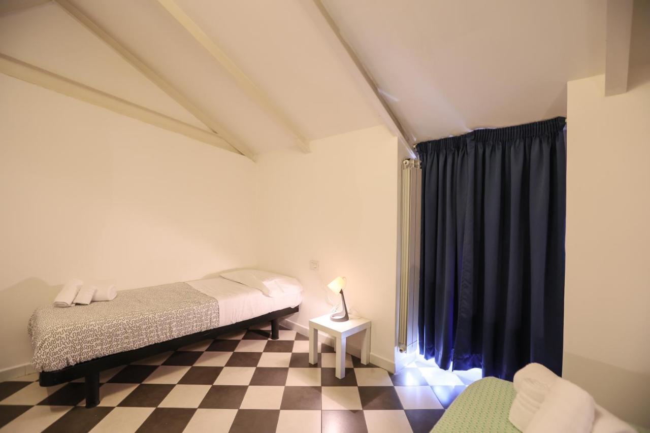 Fabric Hostel Портичи Екстериор снимка