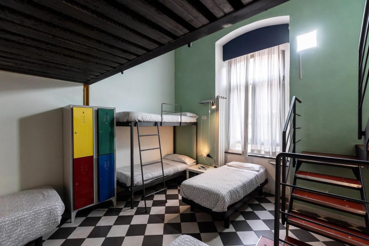 Fabric Hostel Портичи Екстериор снимка